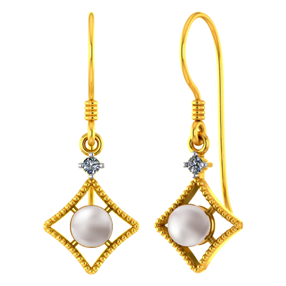 18k Diamond Shaped Diamond Earrings With A Pearl And Beautiful Detailing