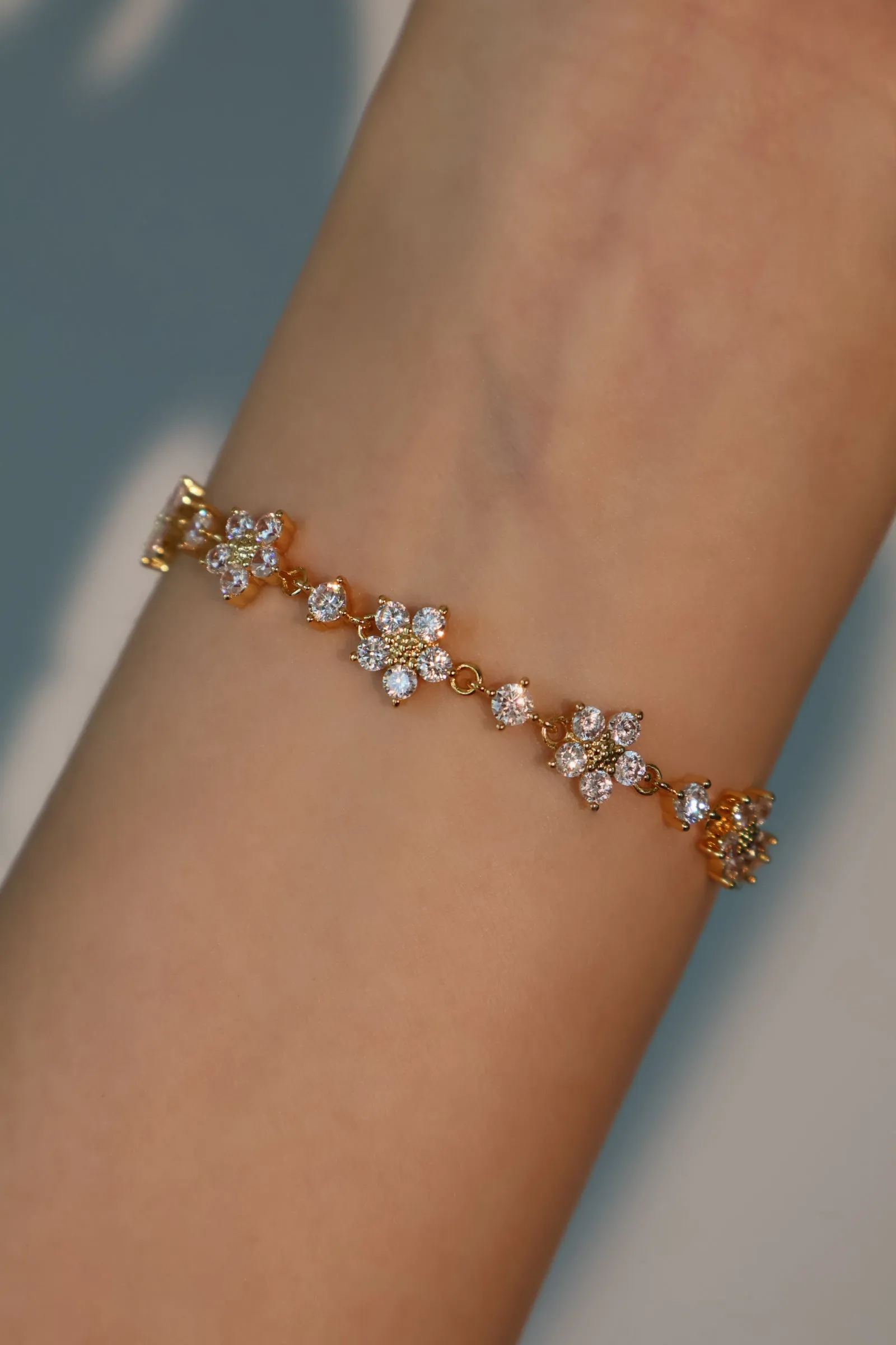 18K Real Gold Plated Multi Diamond Flower Bracelet