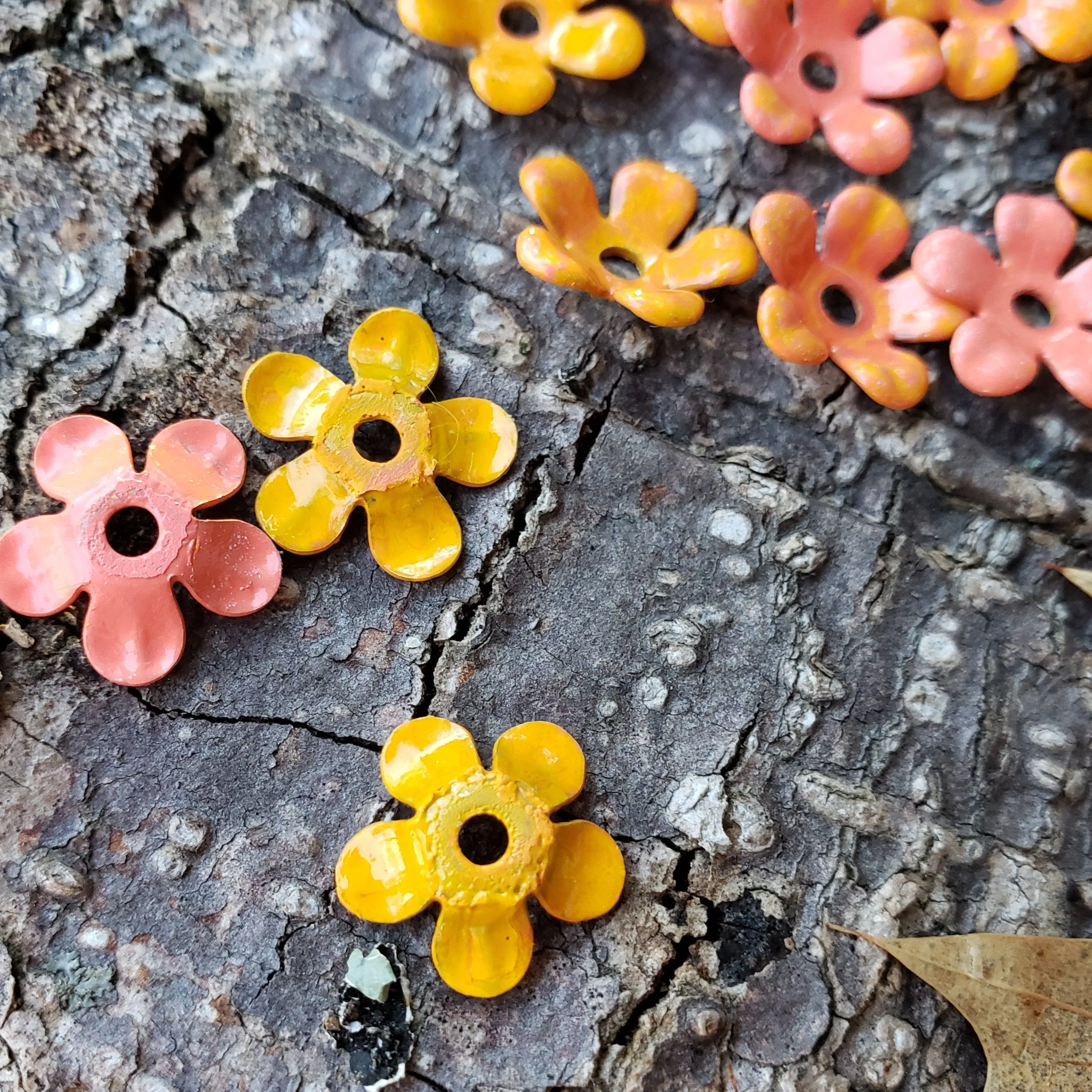 20 Pcs Enamel Flower Layers Yellow Coral Orange 1/2 Inch (12-13mm)