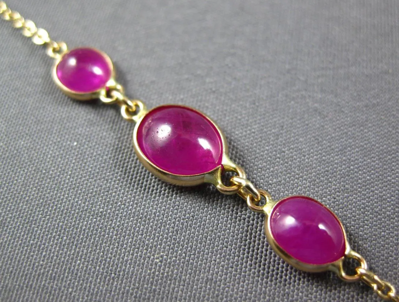 ESTATE 9.09CT AAA CABOCHON RUBY 14KT YELLOW GOLD OVAL BY THE YARD LOVE BRACELET