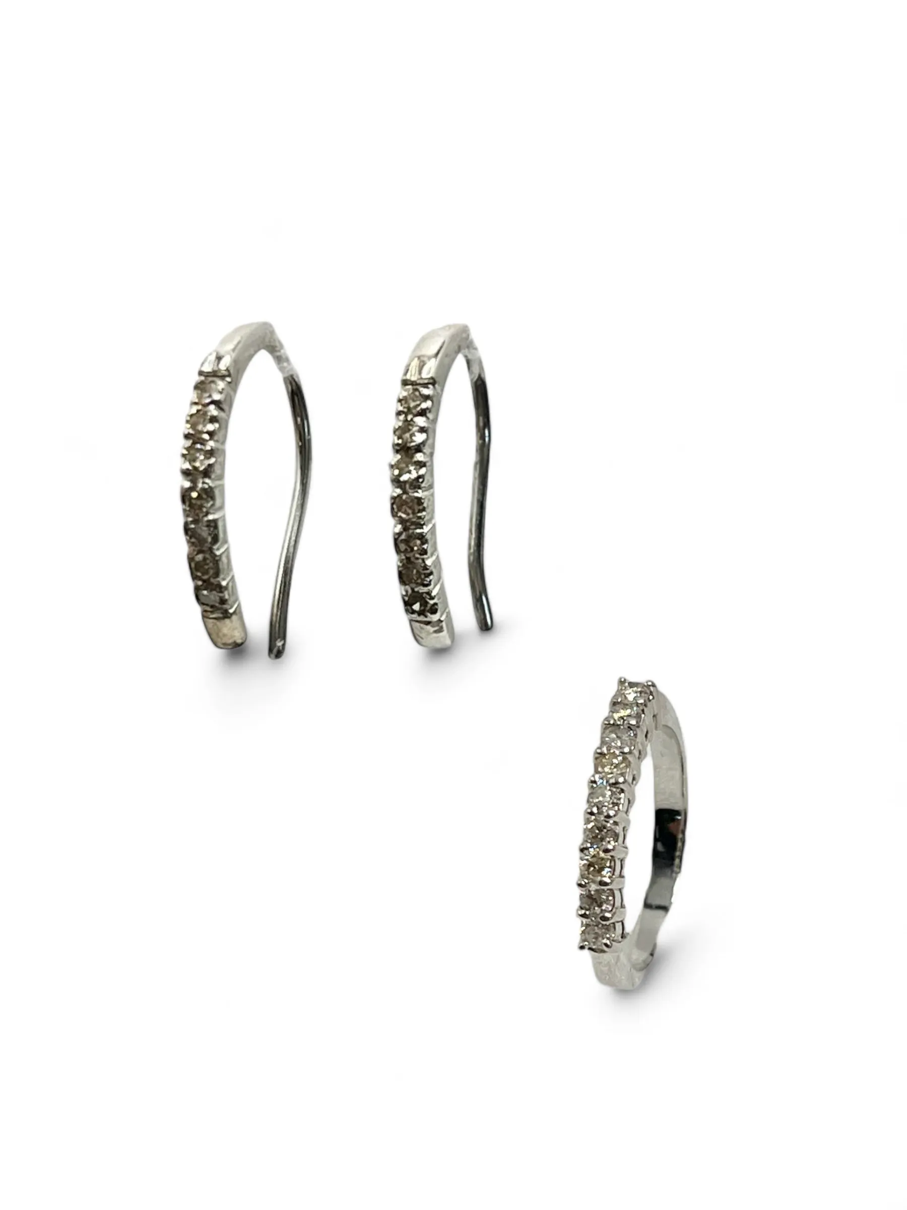 HALF ETERNITY RING AND SEMI LOOP EARRINGS