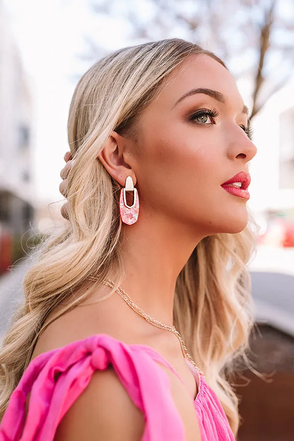 Kendra Scott Kailyn Gold Drop Earrings in Iridescent Coral Illusion