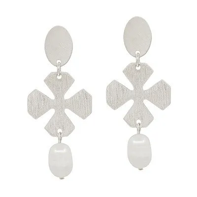 Meghan Browne Penn Earring - Silver Pearl