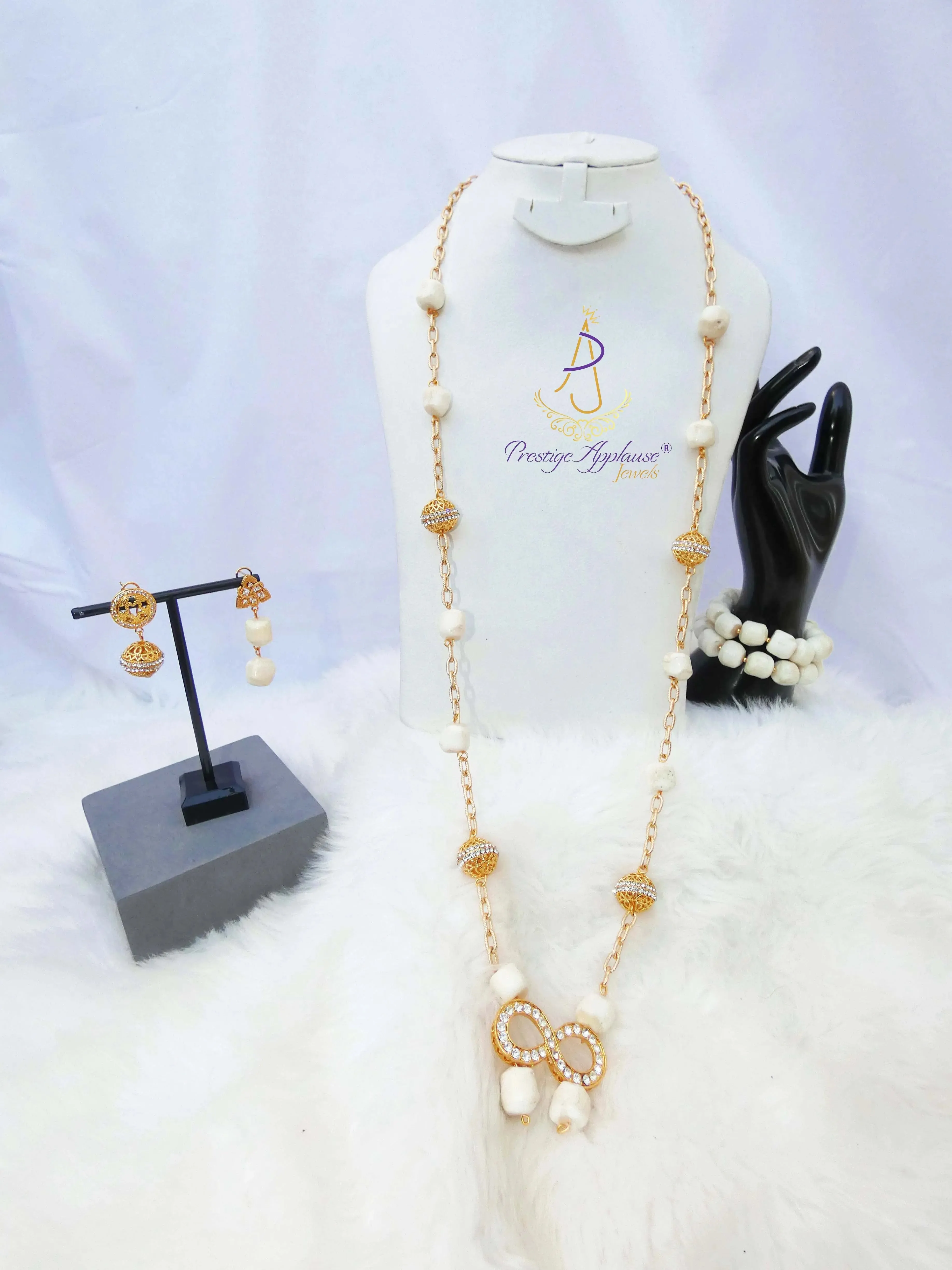 New Design White Authentic Traditional Coral Beads with Gold Plated Necklace Jewellery Set