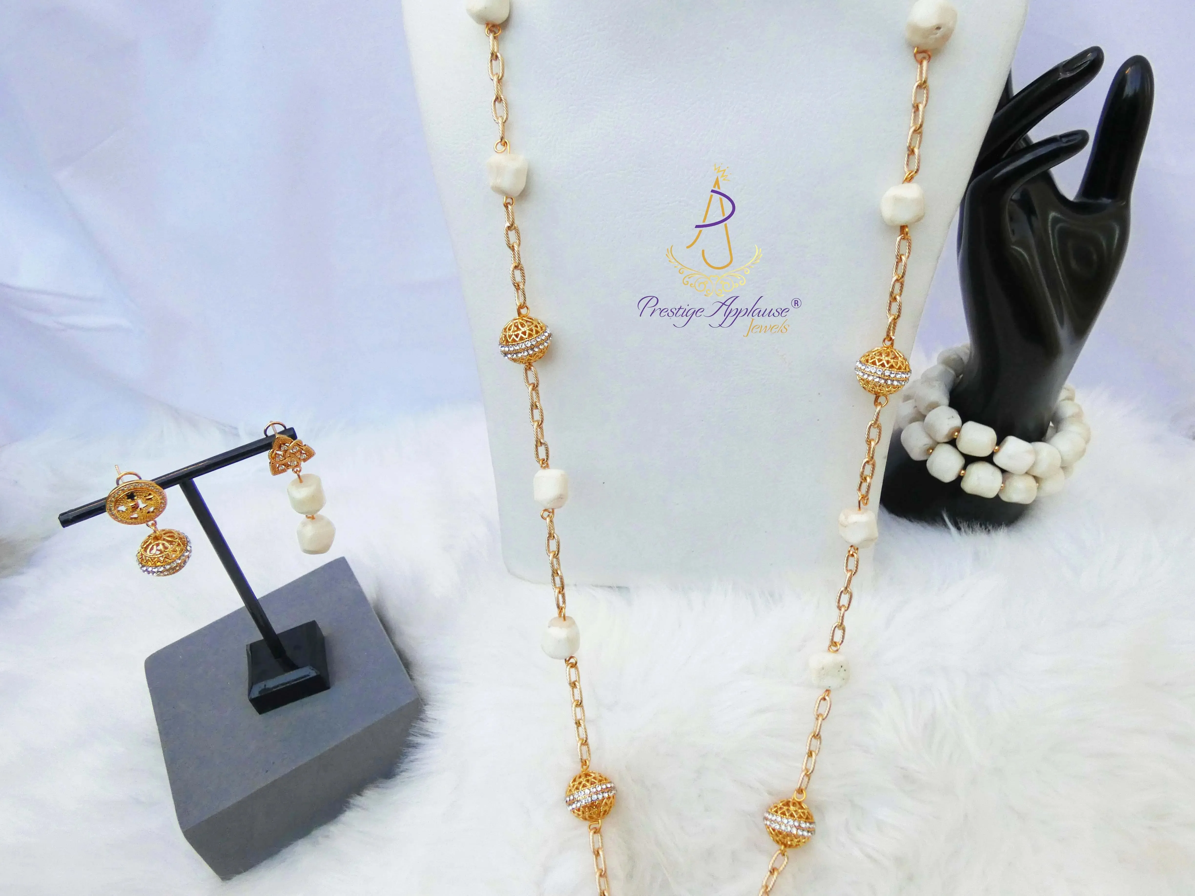 New Design White Authentic Traditional Coral Beads with Gold Plated Necklace Jewellery Set