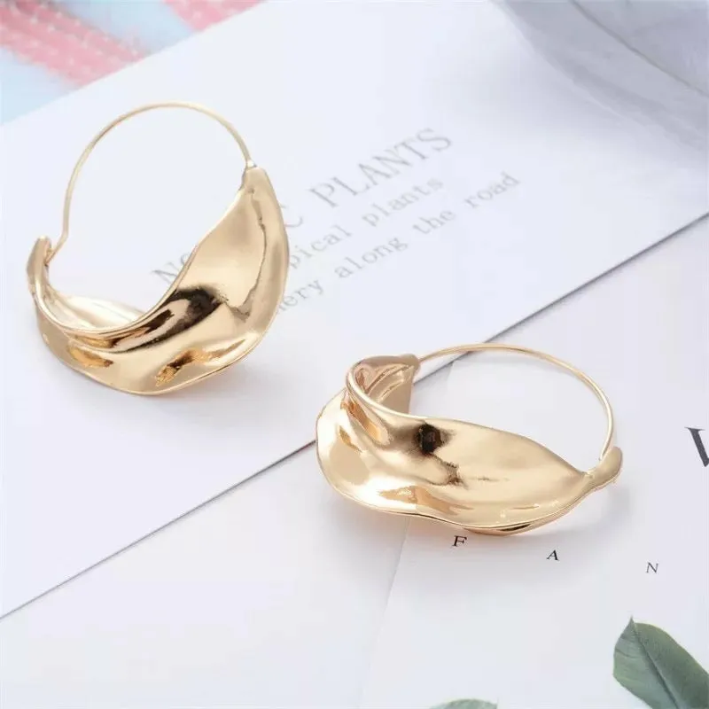 Nordic Flower Basket Hoop Earrings