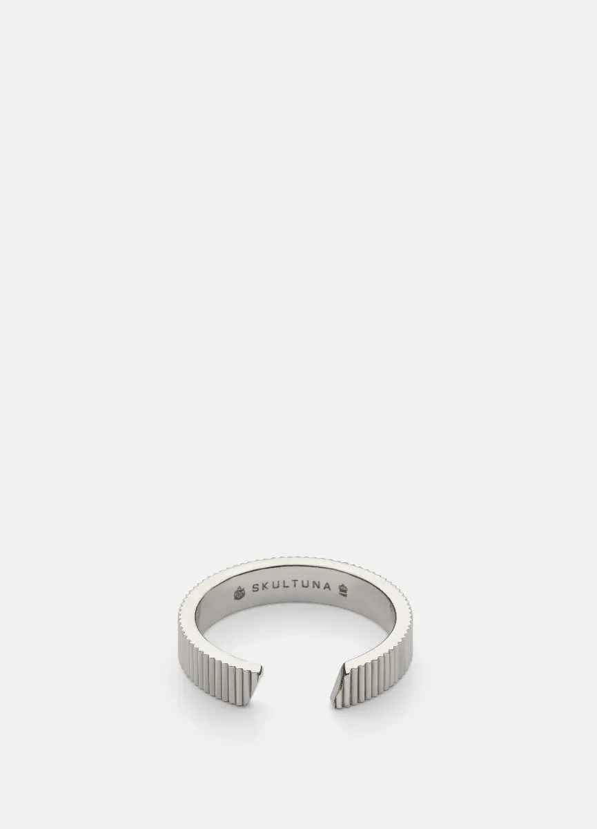 Ring | Ribbed Series | Medium | Steel