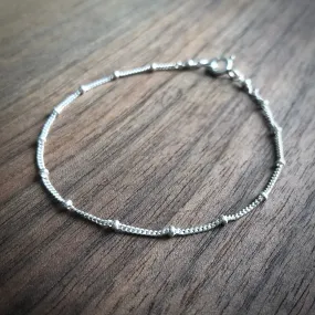 Satellite bracelet